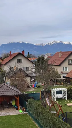 Pohled zasněžené Nízké Tatry