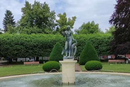 Co vidět v Poděbradech? Lázeňský park, zámek a Srdce Evropy