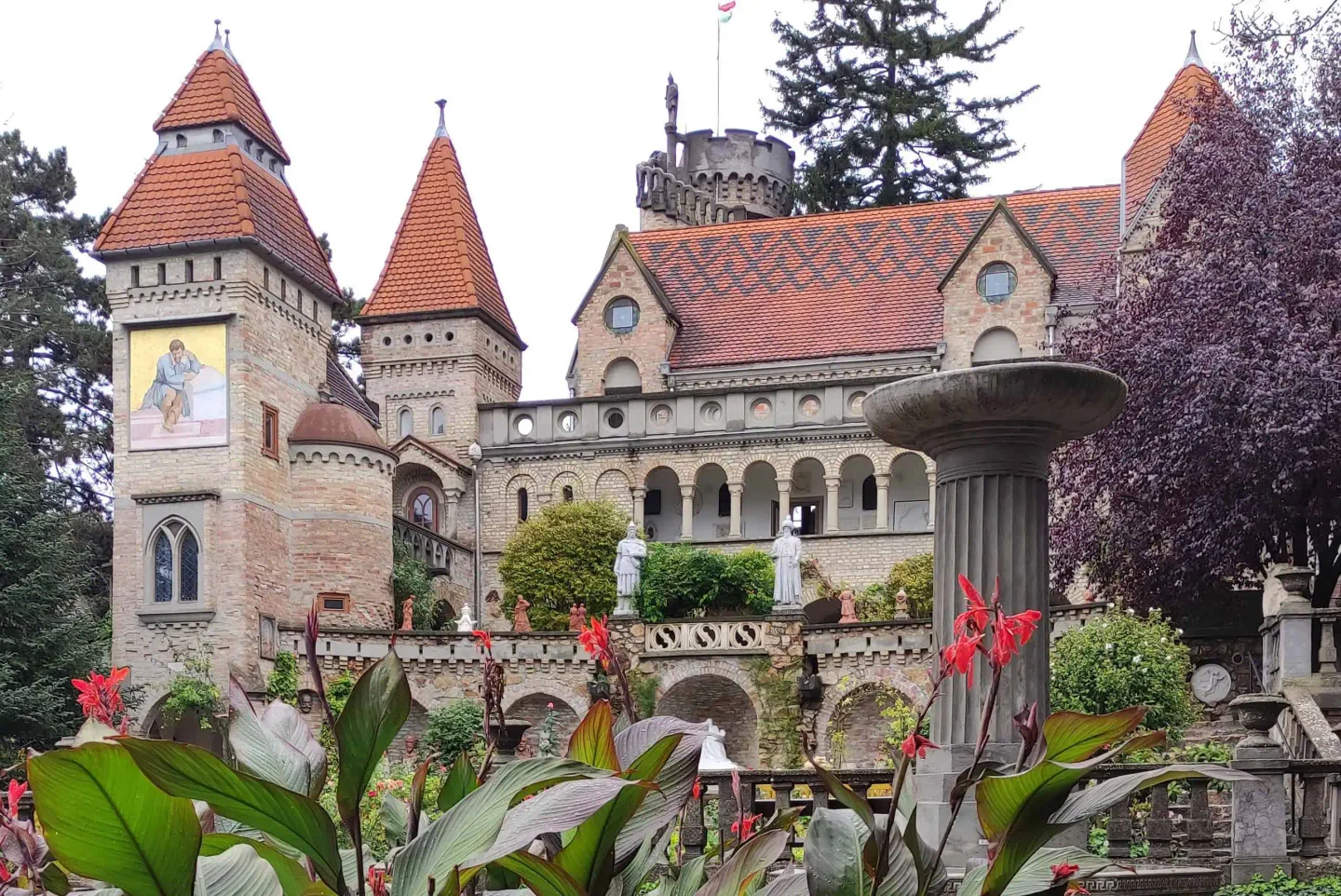 Hrad postavený z čisté lásky: Jedinečný Bory-vár 🏰♥️
