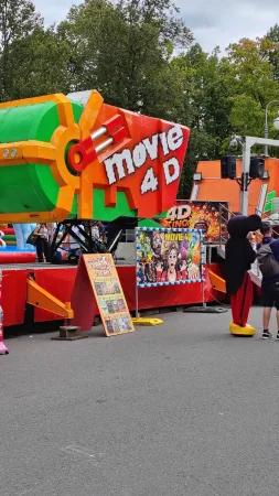Barevná atrakce Movie 4D kino na pouti v Polné