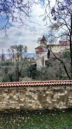 Výhled na Prahu z Královské zahrady