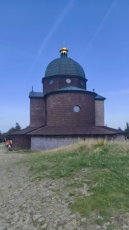 Detail kupole kaple svatého Cyrila a Metoděje na vrcholu Radhoště