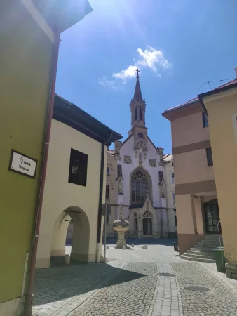 Gótikus templomhomlokzat Sopronban